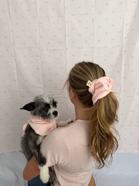 The Bandana and Scrunchie Set in blush pink, detail